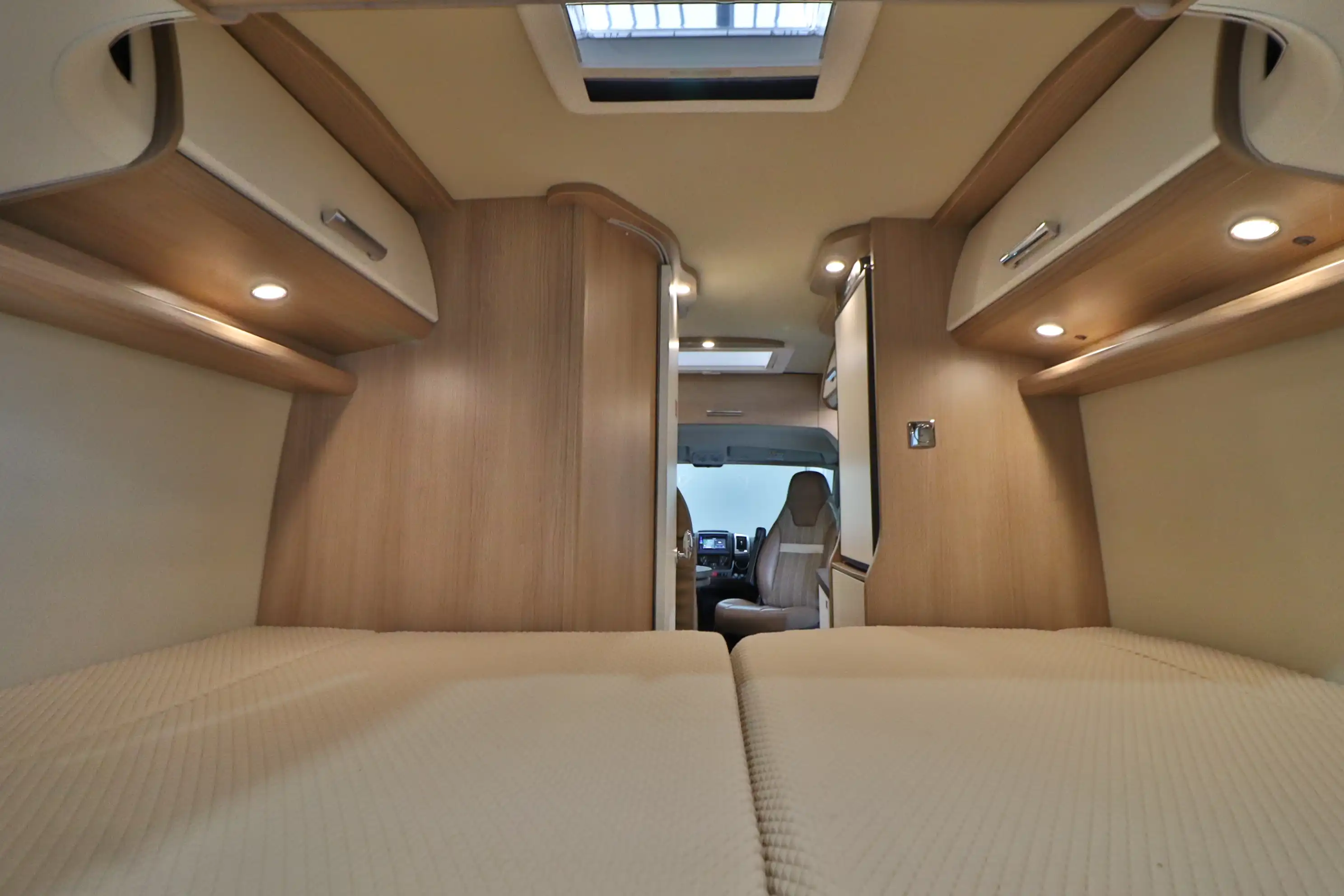 CARTHAGO Malibu Van 600 DB